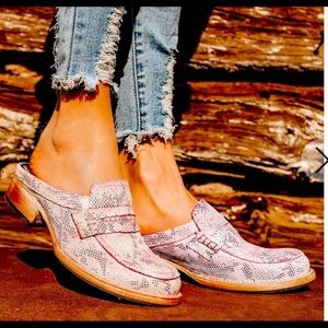 Freebird Monalisa pink python mules 9